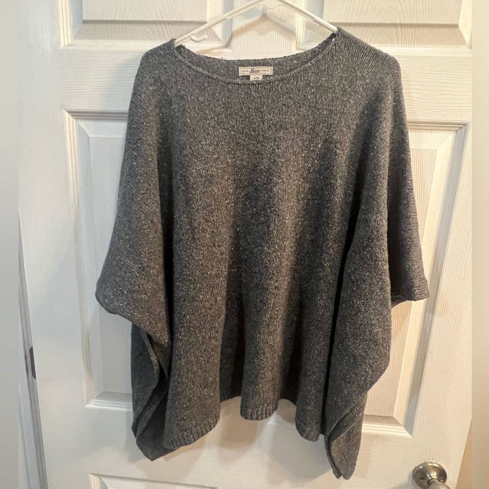 Bass Poncho Gray in Color S: S/M